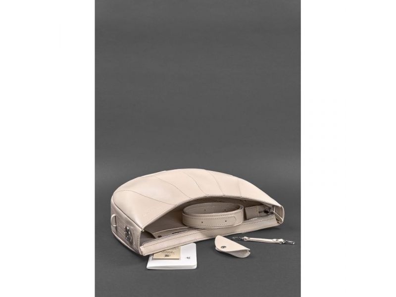 Кожаная женская сумка Круассан светло-бежевая, фото 4