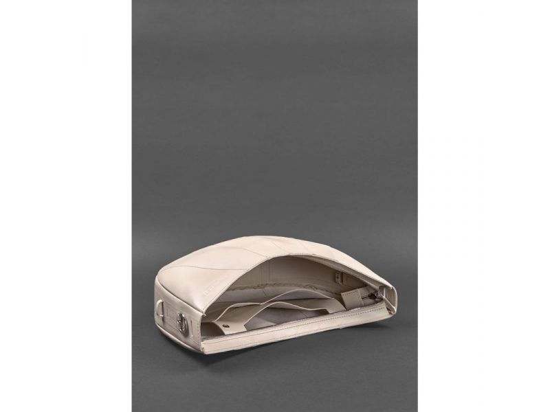 Кожаная женская сумка Круассан светло-бежевая, фото 5