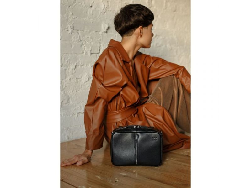 Женская кожаная сумка Avenue черная Saffiano, фото 1