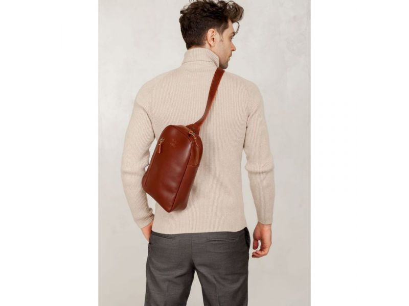Мужская кожаная сумка Chest bag светло-коричневая, фото 2