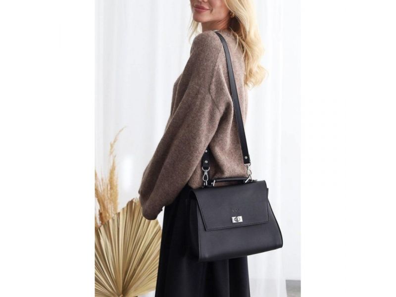 Женская кожаная сумка Classic черная, фото 2