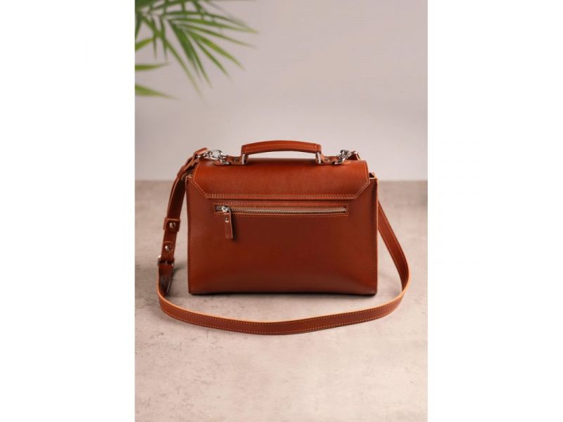 Женская кожаная сумка Classic светло-коричневая, фото 3