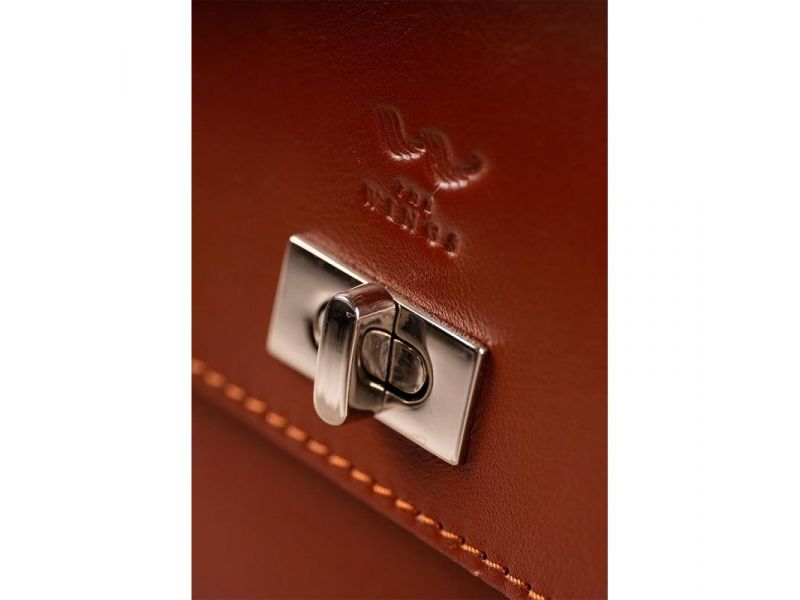 Женская кожаная сумка Classic светло-коричневая, фото 5