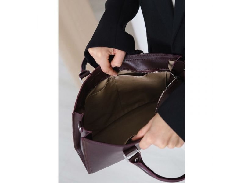 Женская кожаная сумка Fancy A4 бордовая, фото 4