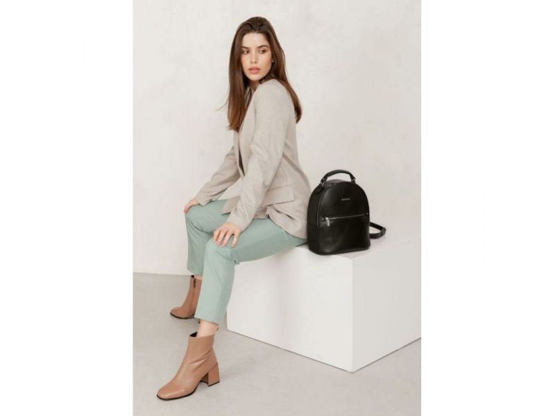 Кожаный женский мини-рюкзак Kylie черный краст, фото 2