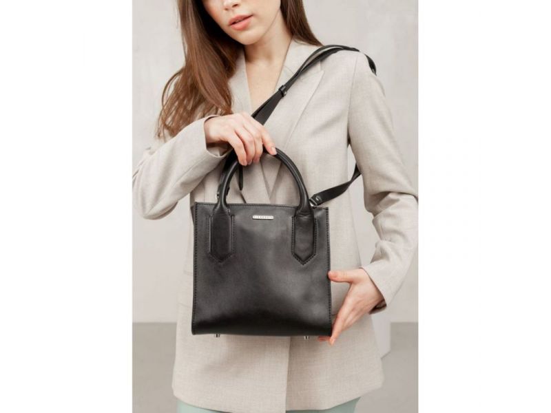 Кожаная женская сумка-кроссбоди черная, фото 10