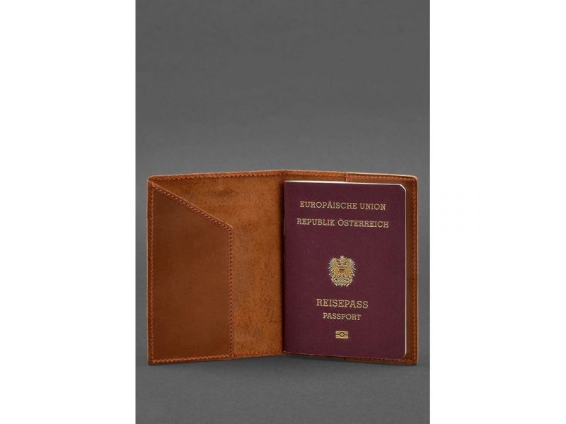 Кожаная обложка для паспорта с австрийским гербом светло-коричневая Crazy Horse, фото 2