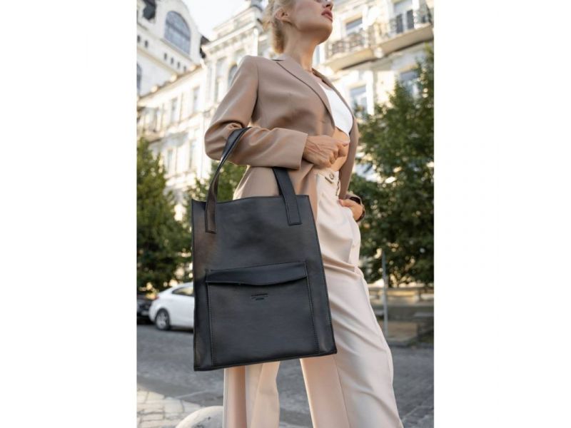 Кожаная женская сумка шоппер Бэтси с карманом черная Краст, фото 4