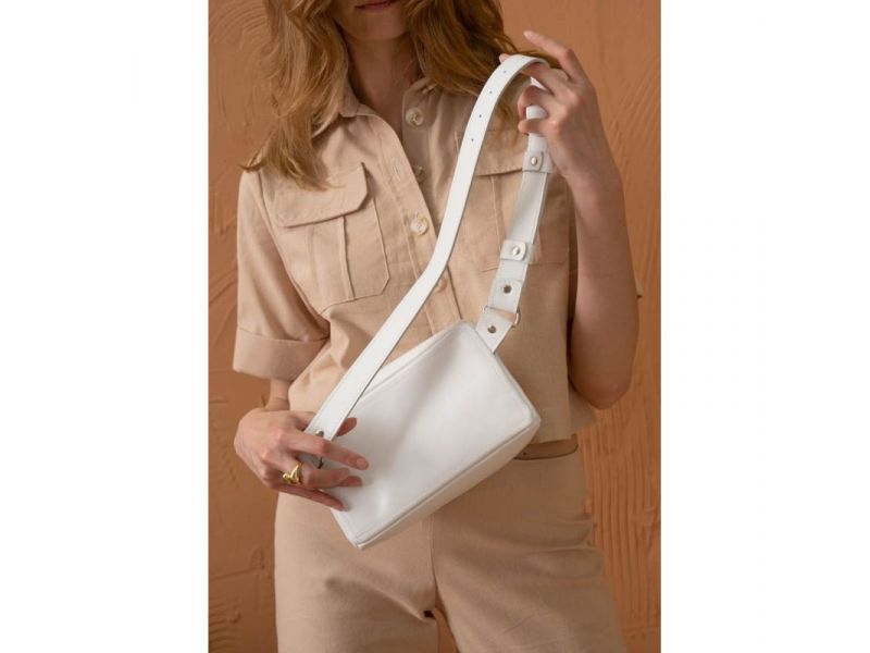 Кожаная поясная сумка белая, фото 5