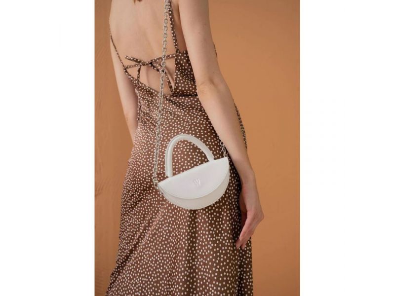 Женская кожаная мини-сумка Сhris micro белая, фото 5