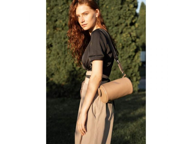 Кожаная сумка поясная-кроссбоди Cylinder карамель краст, фото 1