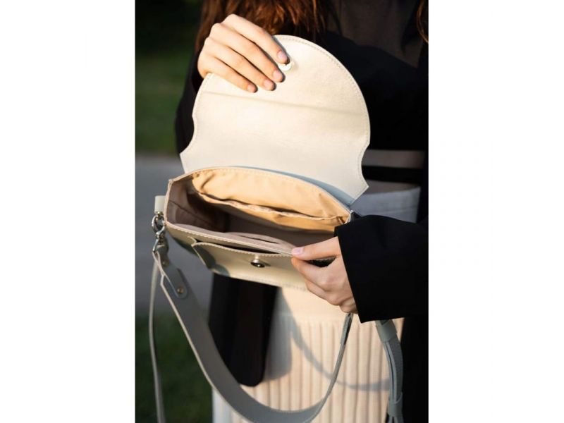 Женская кожаная сумка Liv серая, фото 5