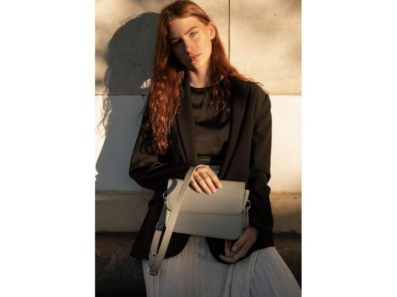 Женская кожаная мини сумка Moment серая, фото 1