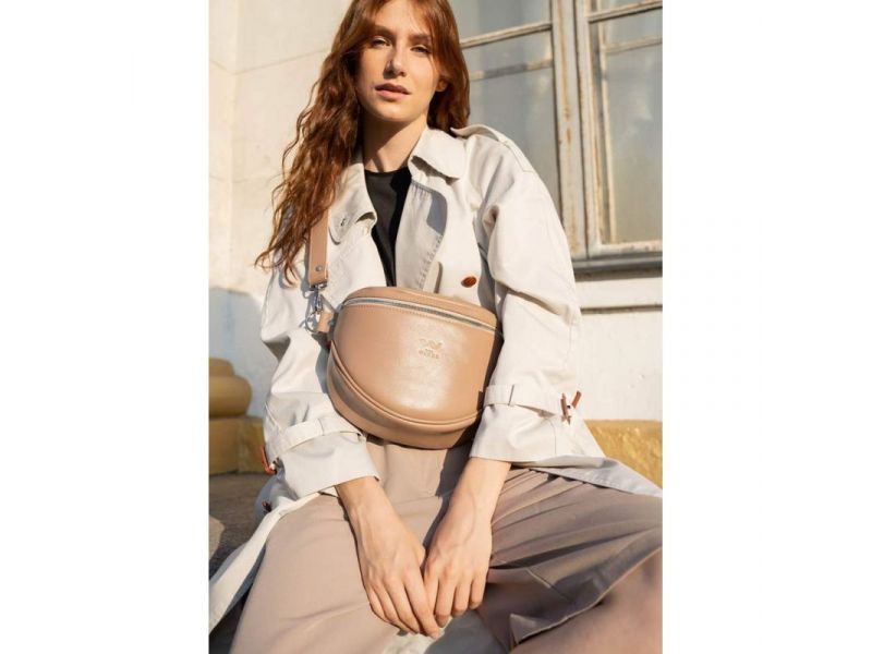 Кожаная сумка поясная-кроссбоди Vacation карамель краст, фото 1