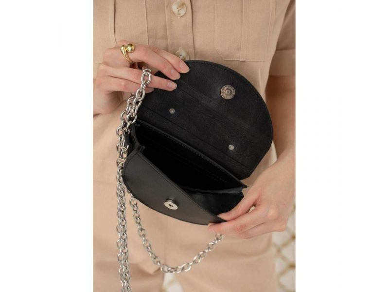 Женская кожаная мини-сумка Сhris micro черная, фото 5