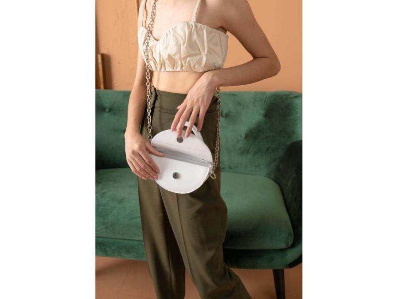 Женская кожаная мини-сумка Сhris micro белая, фото 3