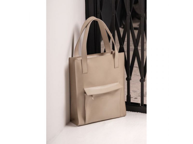 Кожаная женская сумка шоппер Бэтси с карманом светло-бежевая Краст, фото 1