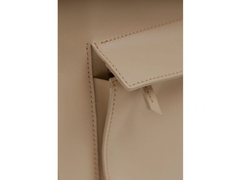 Кожаная женская сумка шоппер Бэтси с карманом светло-бежевая Краст, фото 8