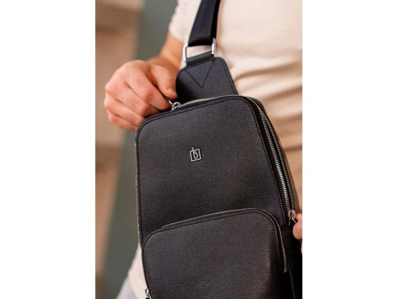 Кожаный мужской рюкзак (сумка-слинг) на одно плечо черный Saffiano, фото 9