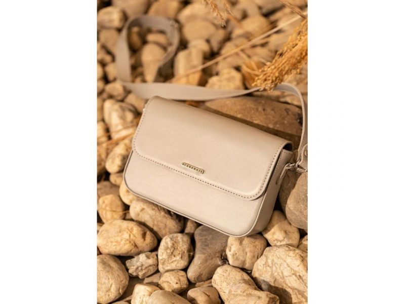 Женская кожаная сумка Mary светло-бежевая, фото 1