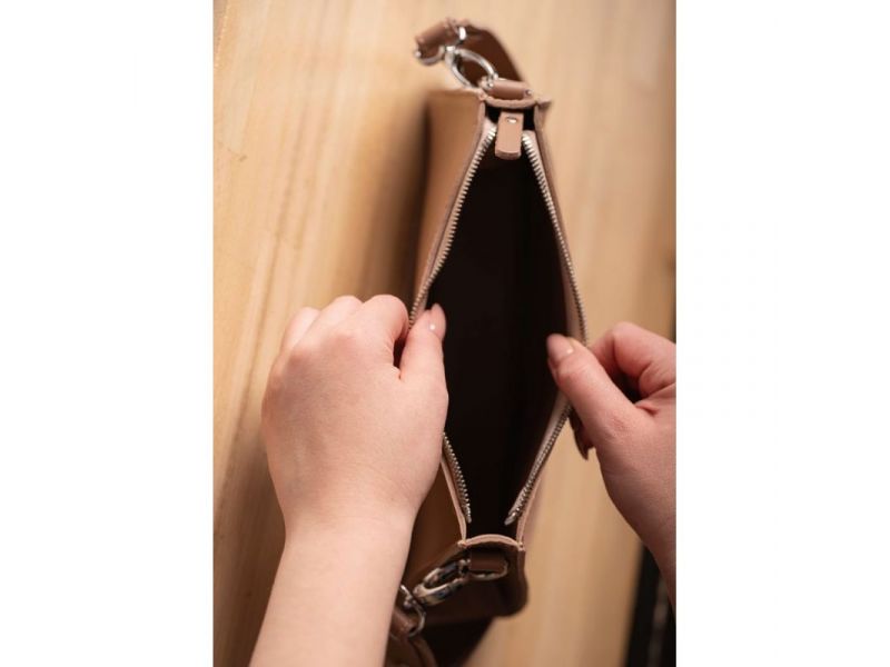 Женская кожаная сумка Sally карамель краст, фото 6