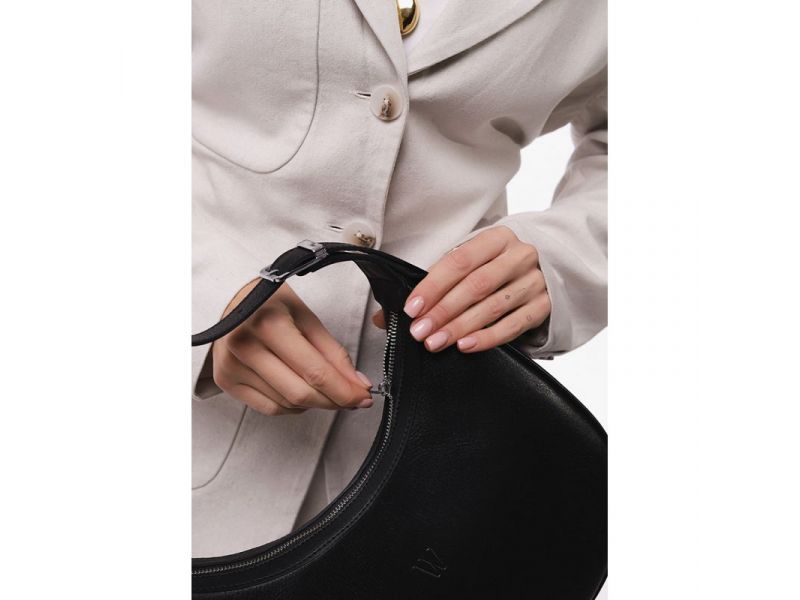 Женская кожаная сумка Vivian черная, фото 4