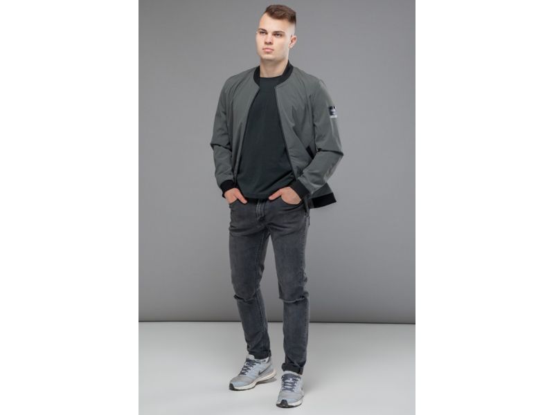 Серый легкий молодежный осенне-весенний бомбер мужской модель 25572, фото 2