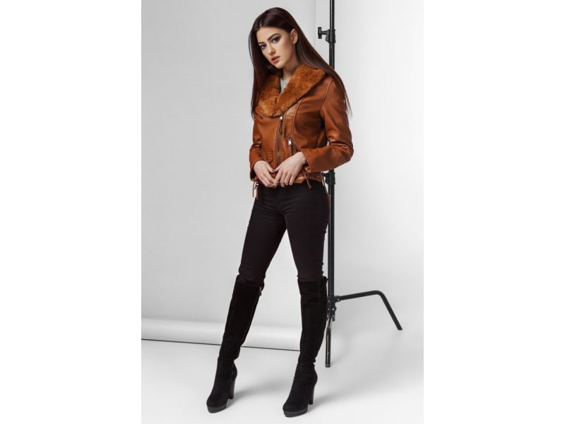 Женский пуховик коричневого цвета осенне-весенний молодежный модель 25692, фото 2