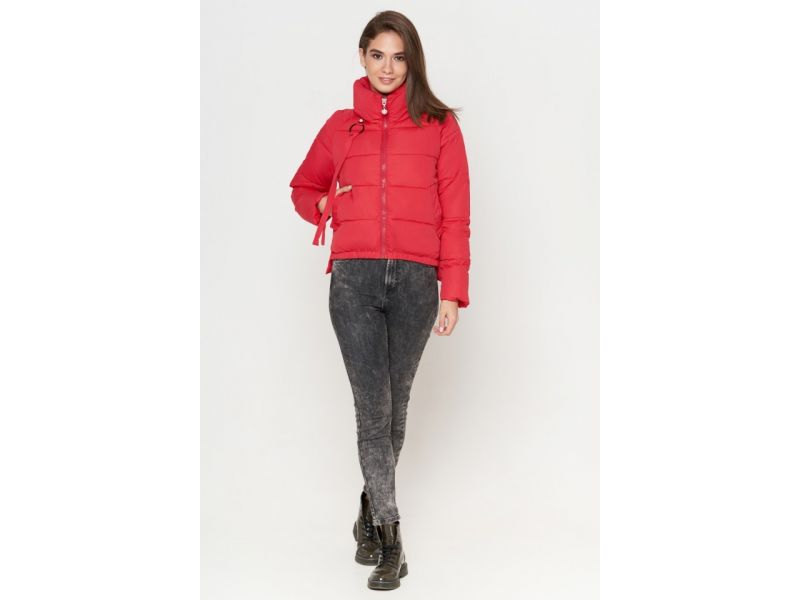 Молодежный осенне-весенний женский пуховик красного цвета модель 25222, фото 2