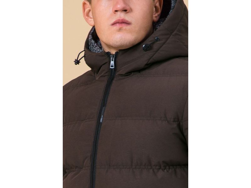 Коричневая мужская зимняя куртка с карманами модель 29077, фото 6
