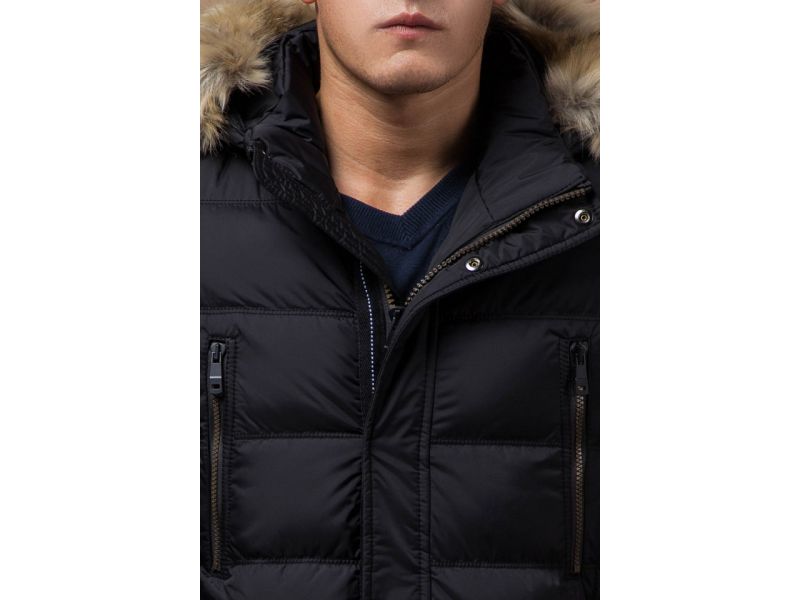 Зимняя мужская черная куртка с меховой опушкой модель 31042, фото 6