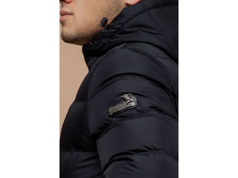 Черная мужская зимняя куртка с ветрозащитной планкой модель 30380, фото 8