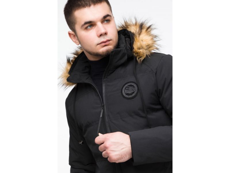 Черная зимняя молодежная мужская куртка с опушкой модель 25550, фото 8