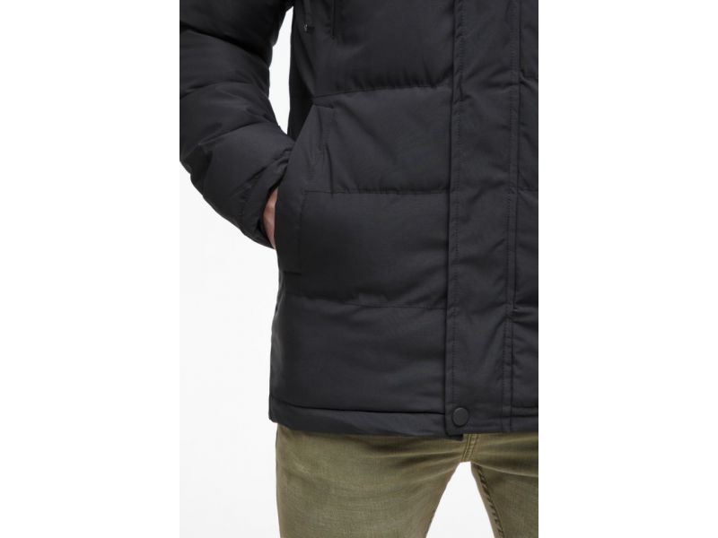 Черная мужская молодежная куртка на зиму с капюшоном модель 25210, фото 9