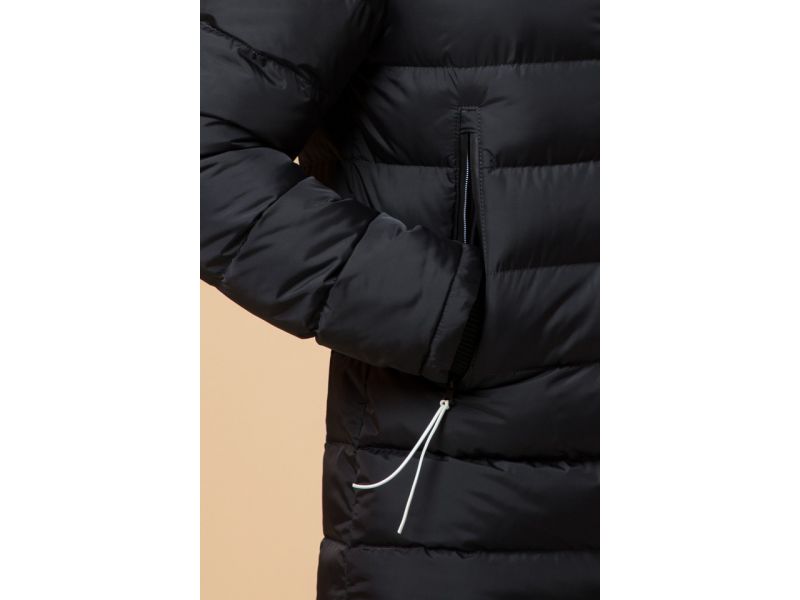 Черная мужская зимняя куртка с карманами модель 37533, фото 7